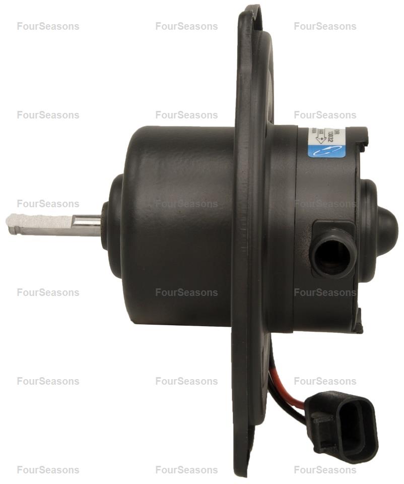 BWCH TAHOE 00-05 AUX          