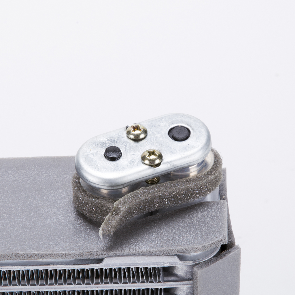 EVTO SEQUOIA 01-07 AUX=EV-939846PFC