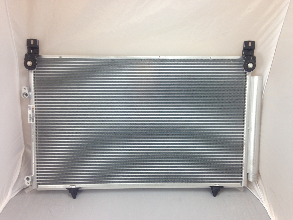 CNTO HIGHLANDER 01-07 TOY *   