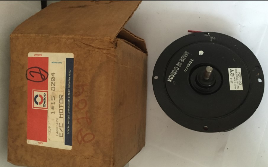 FNCH CORVETTE 85-86 MTR RAD