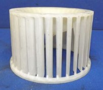 TUCH REGAL 76-77